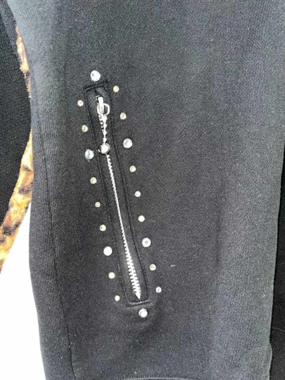 WHIZ Limited Leopard Rhinestone Hoodie - Picture 6 of 7